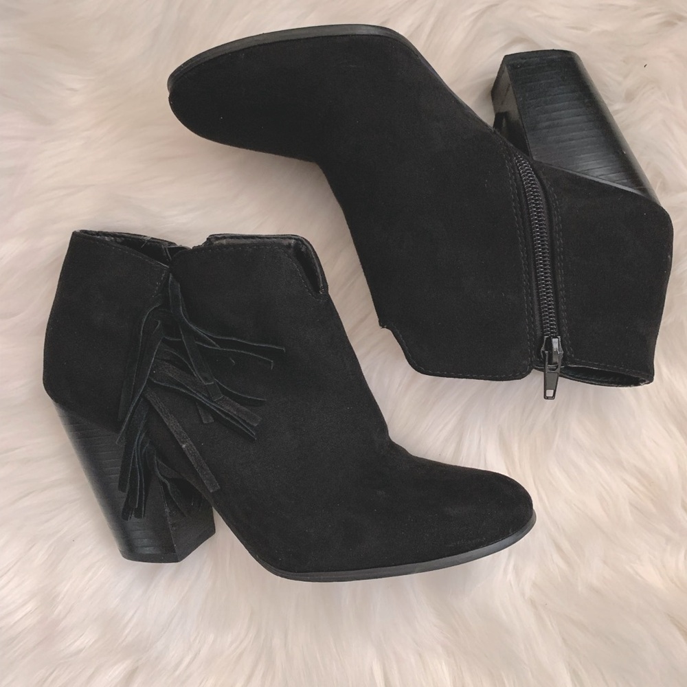 Carlos Santana Fringed Black Ankle Booties with Chunky Heel